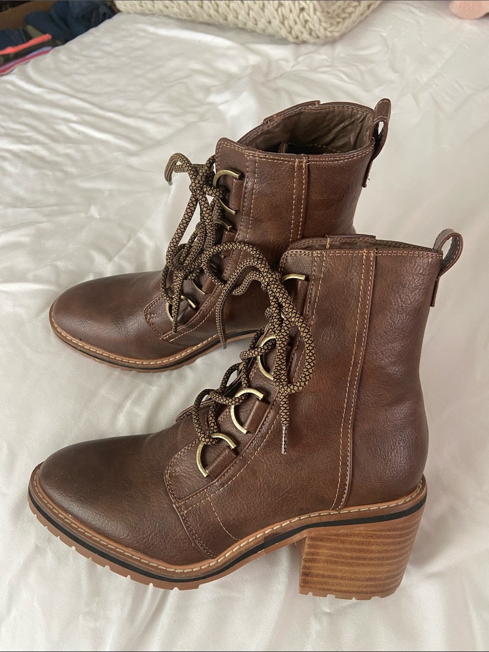 Brown Women's Lace-Up Block Heel Boots